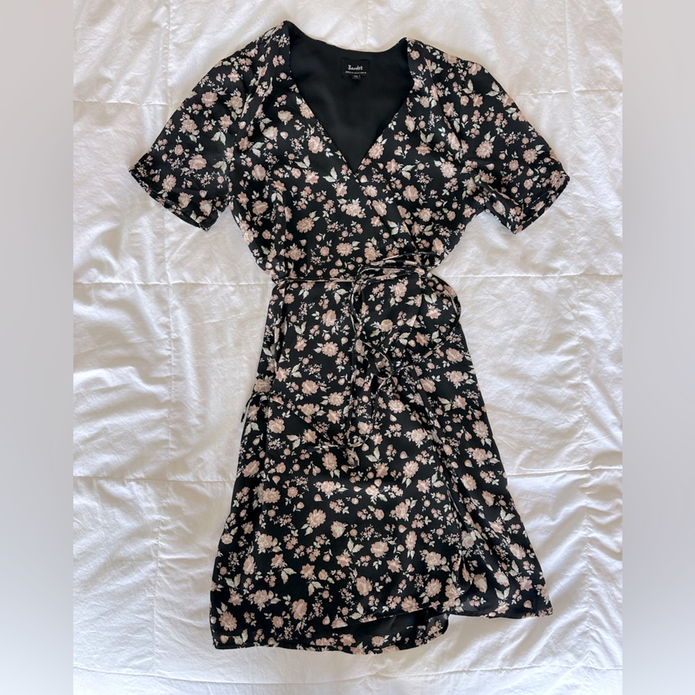 Bardot floral wrap dress size 6/S. New without tags. - Picture 3 of 5